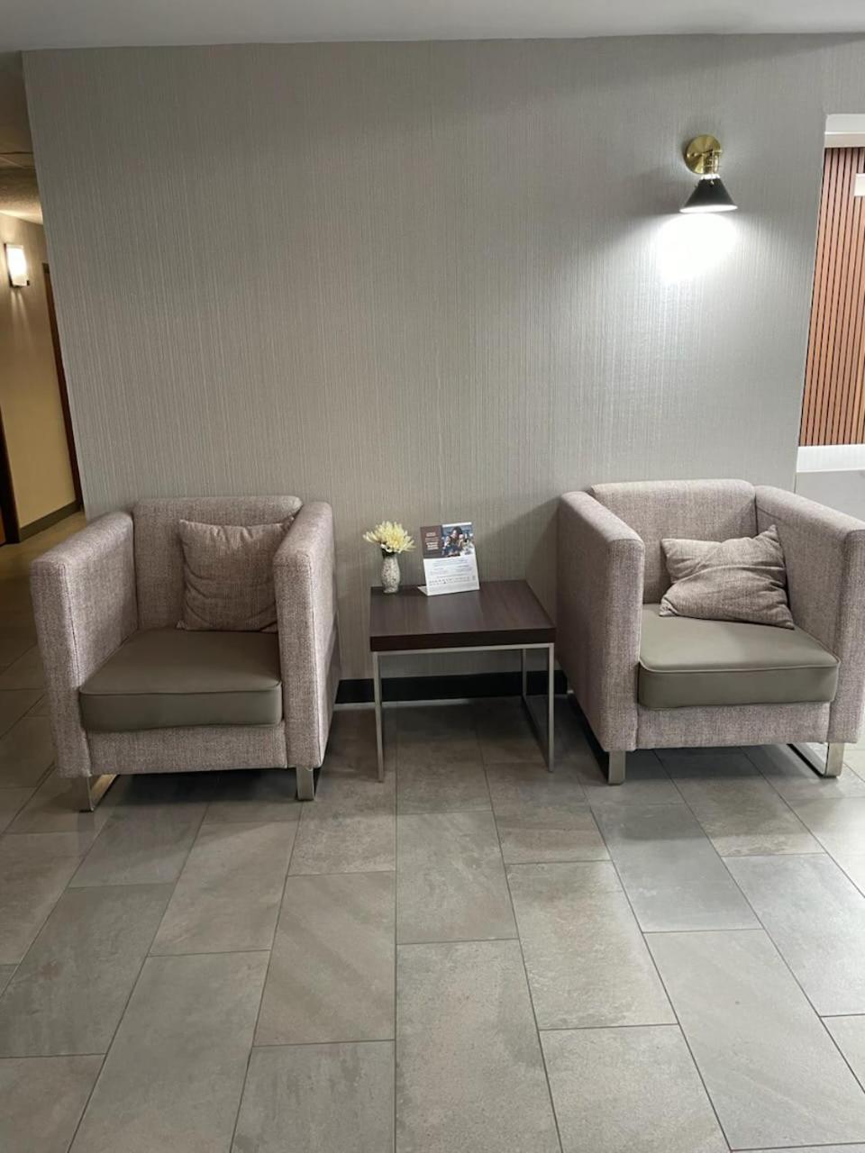Wingate By Wyndham גרוב סיטי מראה חיצוני תמונה